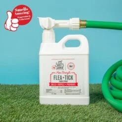 Skout's Honor Flea & Tick Yard Spray, 32-oz Bottle -Snuggle Paws 296648 PT3. AC SS1800 V1658214533